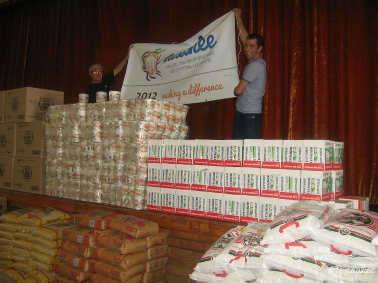  - Food & Groceries to the Ithembelihle Lsen School