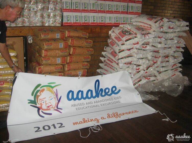  - Food & Groceries to the Ithembelihle Lsen School