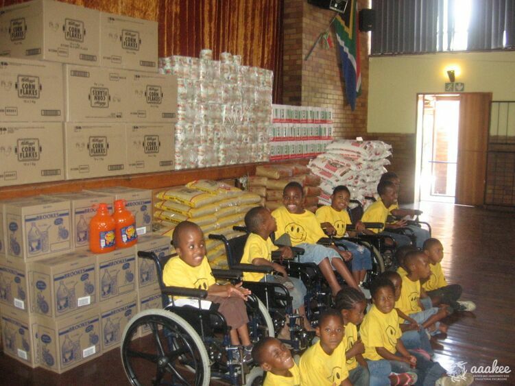  - Food & Groceries to the Ithembelihle Lsen School