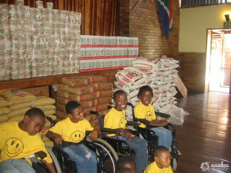  - Food & Groceries to the Ithembelihle Lsen School