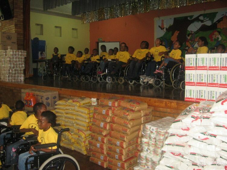  - Food & Groceries to the Ithembelihle Lsen School