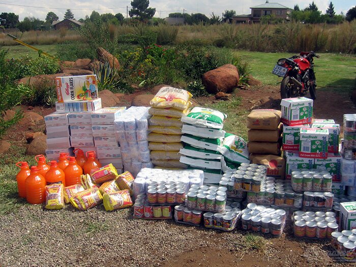  - Much needed food and groceries to Simunye Care Centre