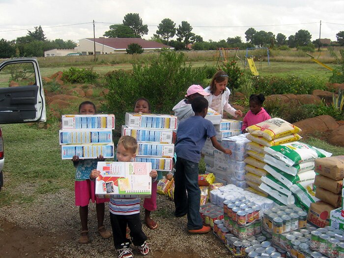  - Much needed food and groceries to Simunye Care Centre