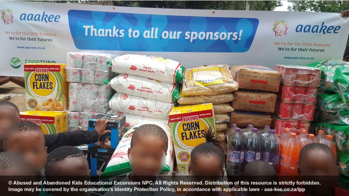 - Food Fund consignment to Reamogetswe Resource Centre, Muldersdrift