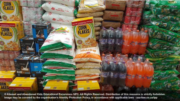  - Food Fund consignment to Reamogetswe Resource Centre, Muldersdrift