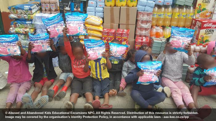  - Food Fund consignment to Reamogetswe Resource Centre